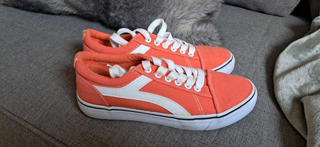 Dames schoenen, Ophalen, Oranje, Zo goed als nieuw, Sneakers
