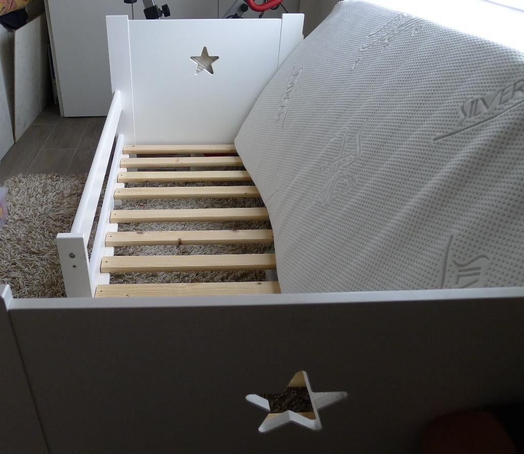 peuterbed "petit amelie"  met toebehoren, 70 tot 85 cm, Zo goed als nieuw, 160 tot 180 cm, Ophalen