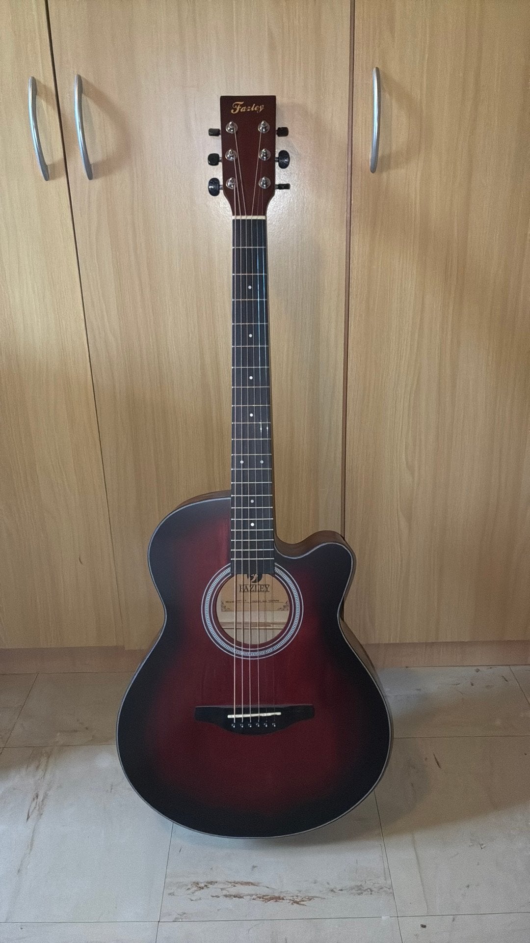 Fazley Gitaar, Ophalen, Zo goed als nieuw