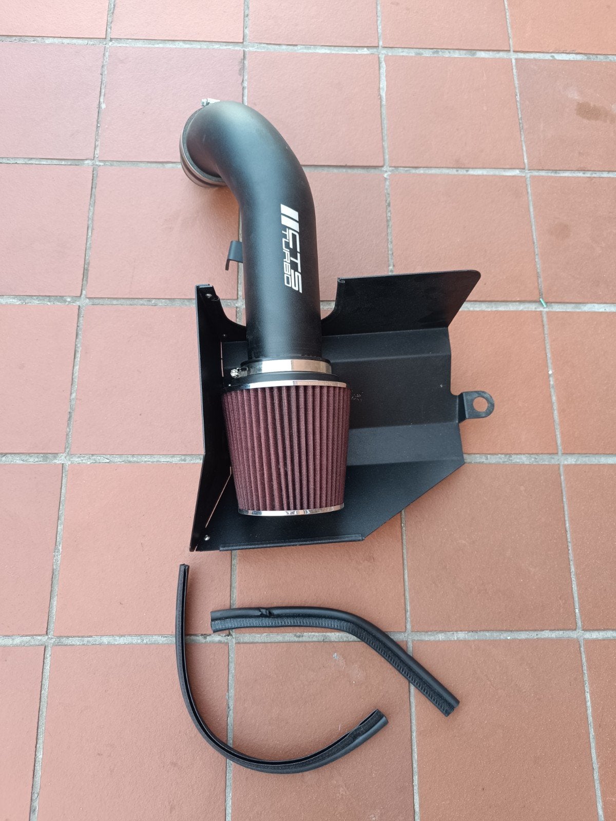 CTS air intake - Volkswagen GTI 7 / 7.5 / R, Autos, Particulier, Achat, Golf