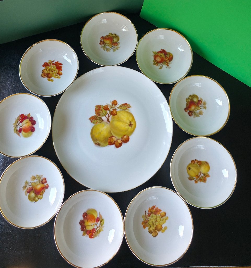Vintage German Porcelain Fruit Dessert Set - 9 Pcs, Huis en Inrichting, Keuken | Servies, Zo goed als nieuw, Vintage, Porselein