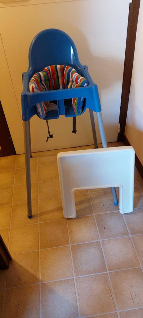 Kinderstoel met verkleinkussen, Kinderen en Baby's, Kinderstoelen, Ophalen