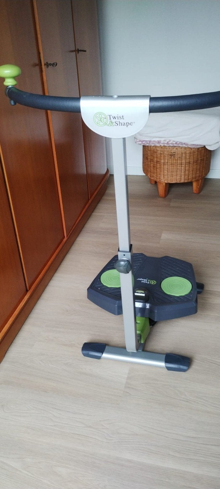Twist & Shape fitnesstoestel — zo goed als nieuw!, Sport en Fitness, Fitnessapparatuur, Ophalen, Buik