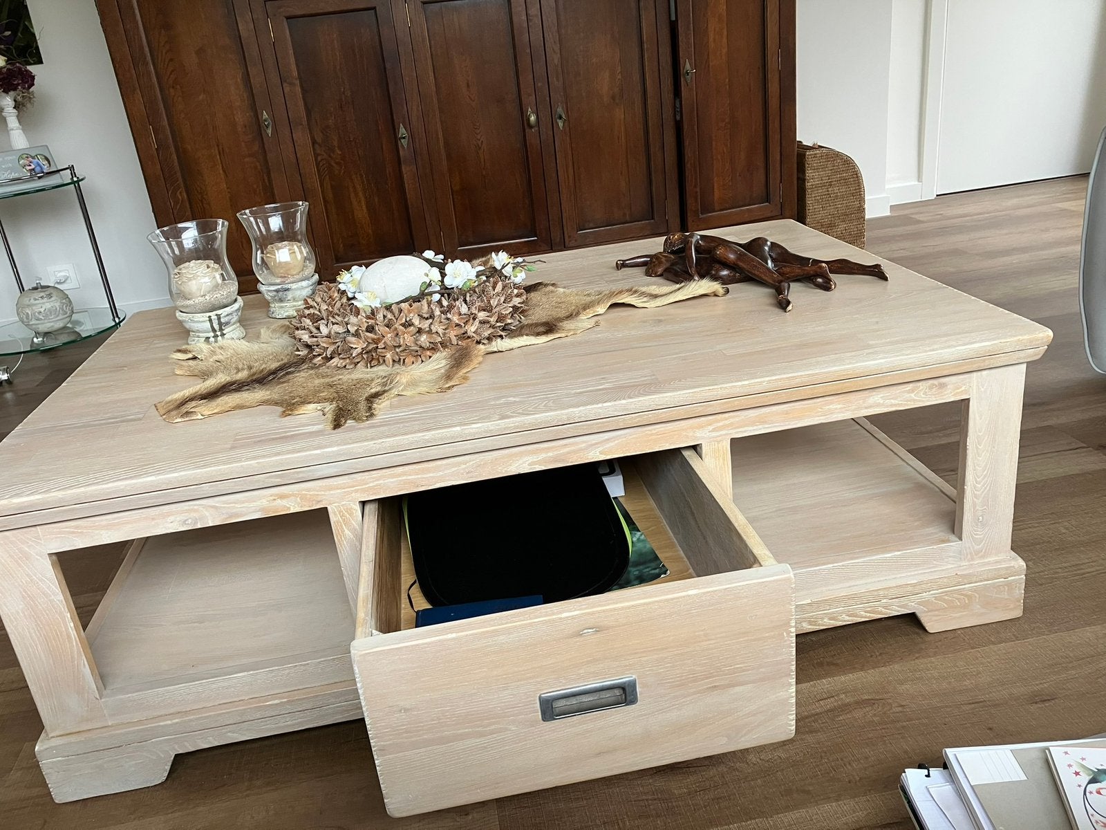 Degelijk salontafel als nieuw, Ophalen