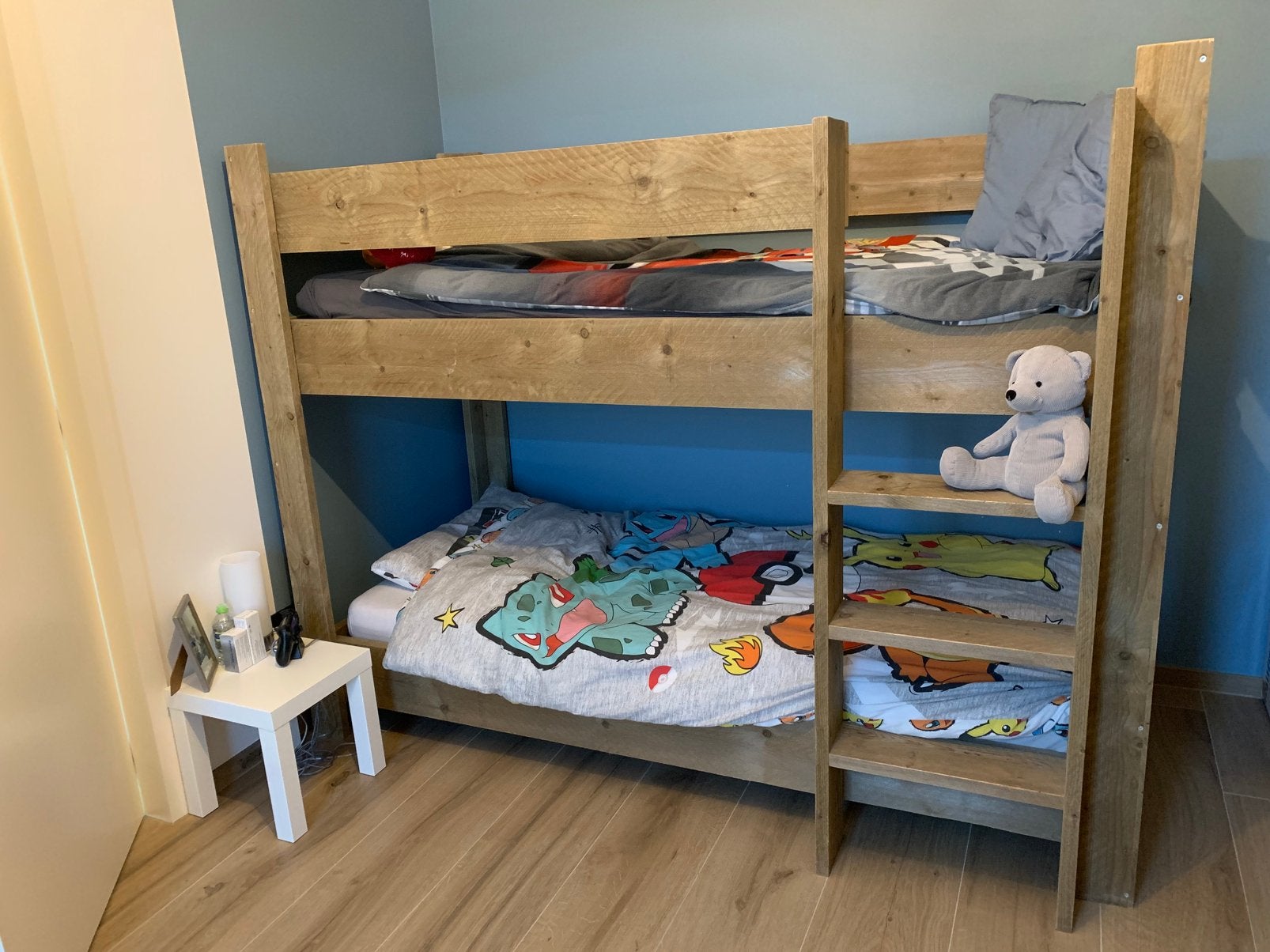Stapelbed steigerhout incl lattenbodems, Ophalen, Zo goed als nieuw, Stapelbed