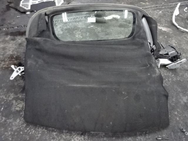 CAPOTE SOUPLE OU TOIT SOUPLE Porsche 718 Boxster (982), Utilisé, Rue de l'Espoir 34 34
4030  GRIVEGNÉE, BE, Info@Collignon.be