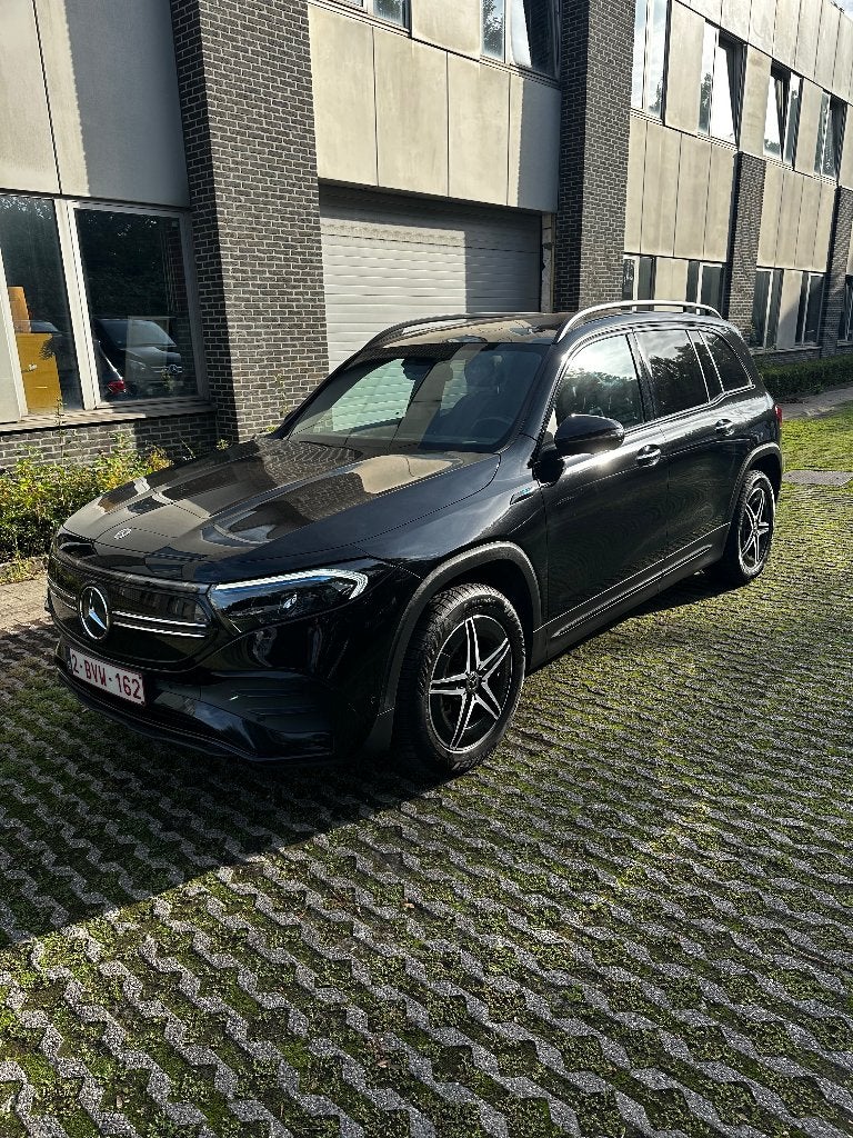 Mercedes EQB 300 4MATIC AMG Line, Autos, Mercedes-Benz, Achat, 7 places, Noir, 5 portes