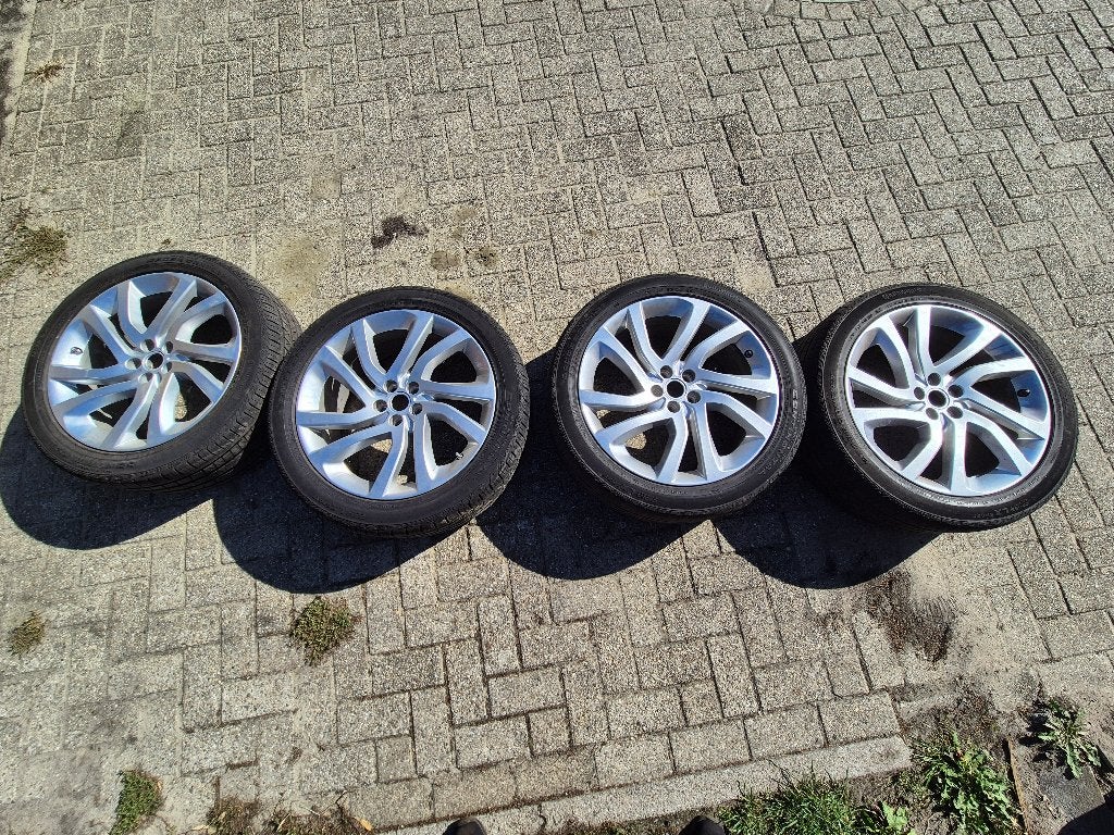 Velgen met banden discovery sport, Autos : Pièces & Accessoires, Pneus et Jantes, 245 mm, Pneus été, Enlèvement