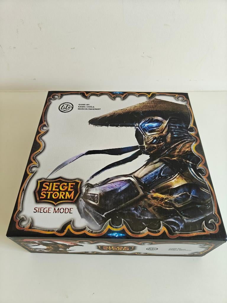 Siege storm, Enlèvement ou Envoi, Comme neuf, Lite