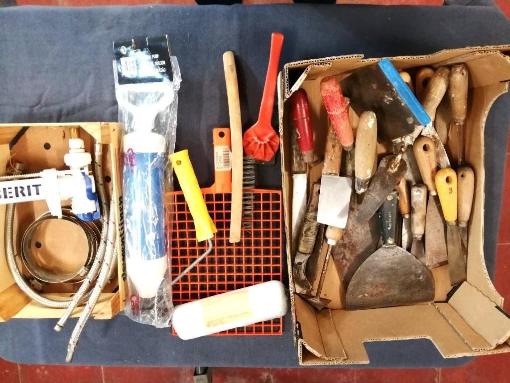 lot de palettes,pompe à déboucher,brosse métallique etc, Enlèvement, Utilisé