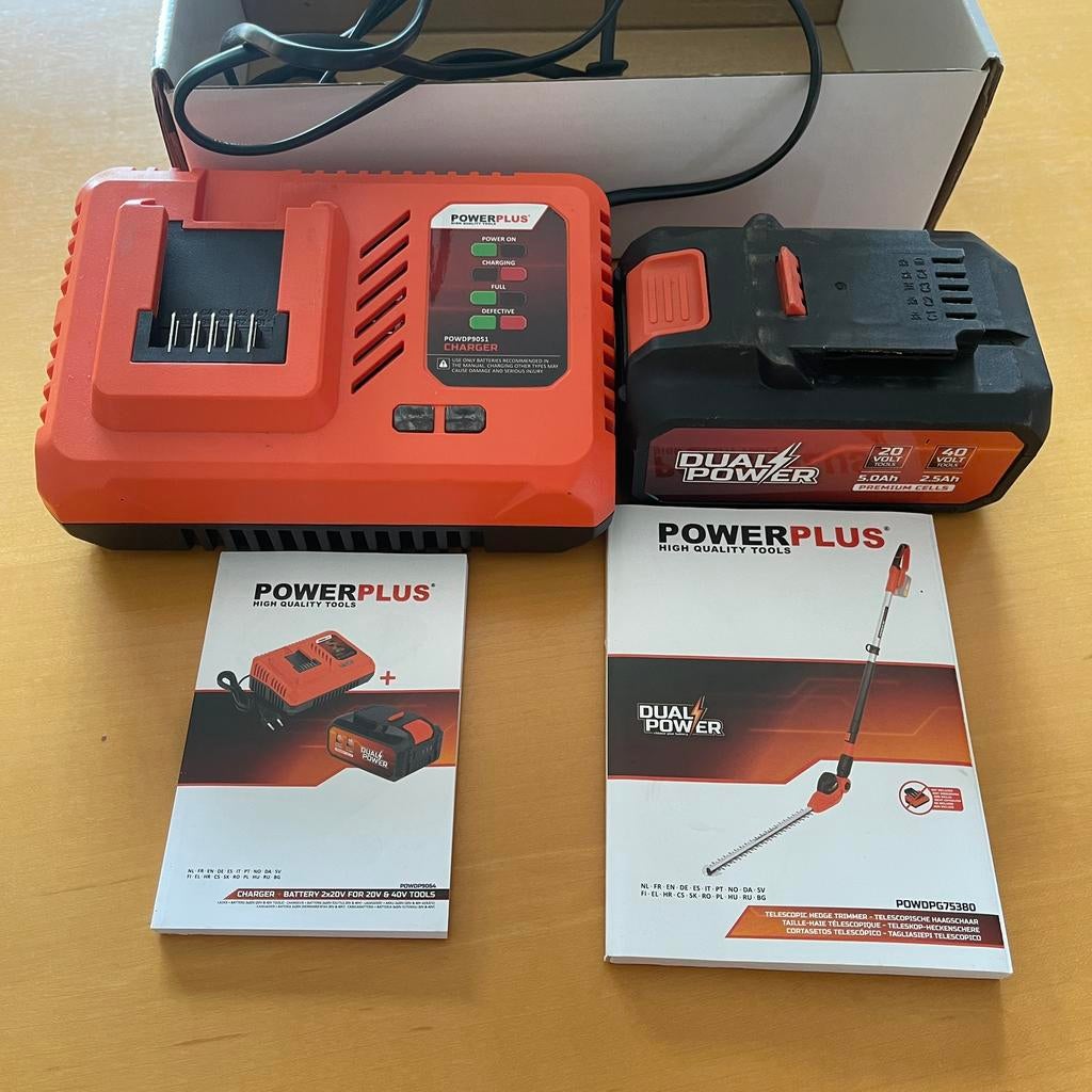 PowerPlus accu en lader POWDP9064, Bricolage & Construction, Enlèvement ou Envoi, Comme neuf