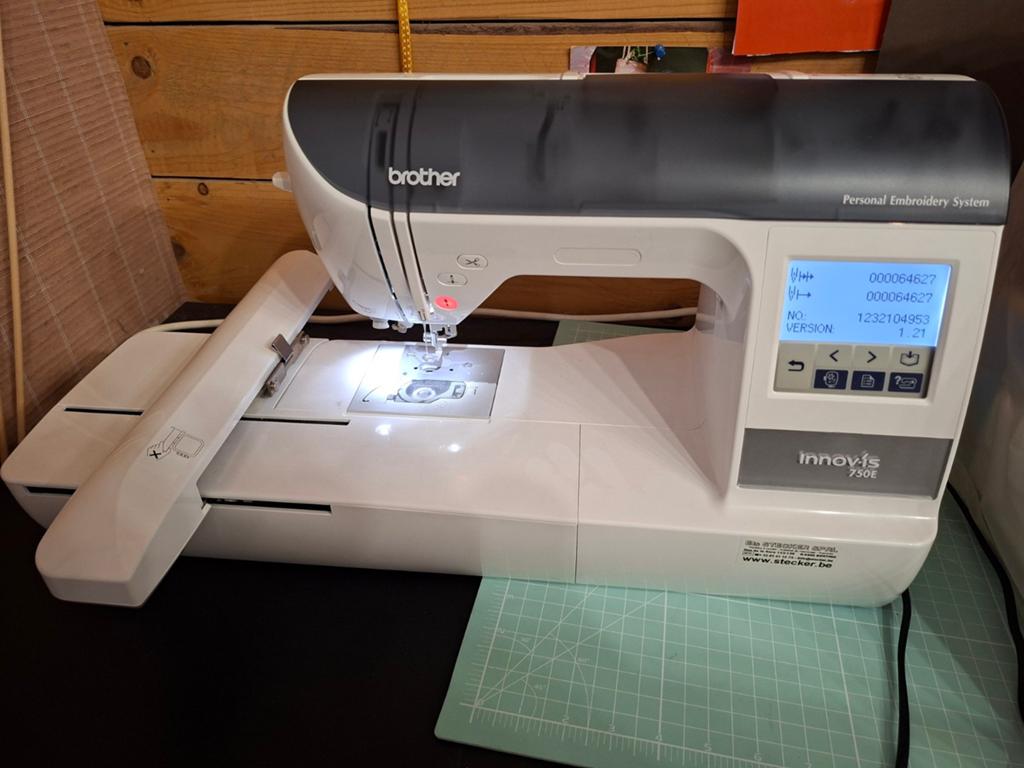 750E borduurmachine, Hobby en Vrije tijd, Ophalen