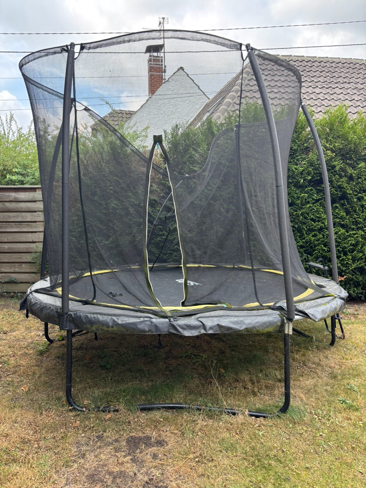 trampoline, Enlèvement, Utilisé