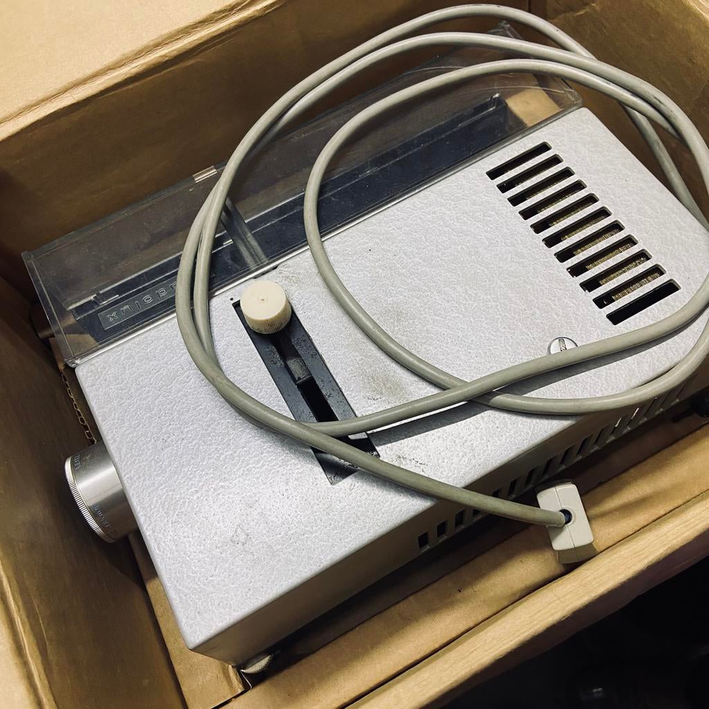 Oude projector, Ophalen of Verzenden, Projector