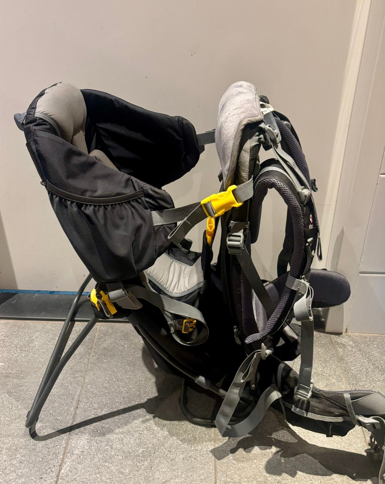 Deuter kid comfort 1 plus - draagzak, Kinderen en Baby's, Babydragers en Draagdoeken, Zo goed als nieuw, Rug, Draagzak, Ophalen
