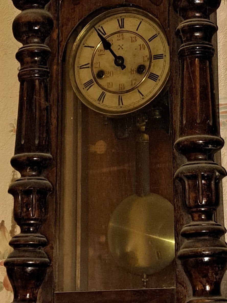 Antieke klok Junghans, Ophalen