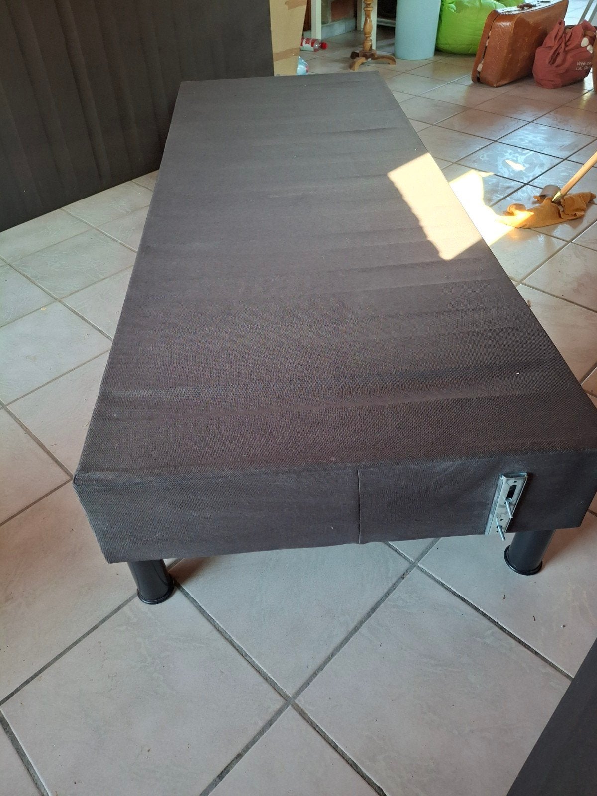 Hoog bedframe (dubbel bed 160 x 200 cm), Huis en Inrichting, Slaapkamer | Bedden, Ophalen, Gebruikt, Tweepersoons, 80 cm