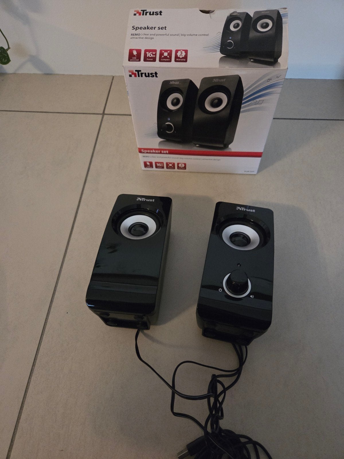 Trust Remo 2.0 PC Speakerset (16W Peak Power / USB-voeding), Ophalen of Verzenden, Gebruikt