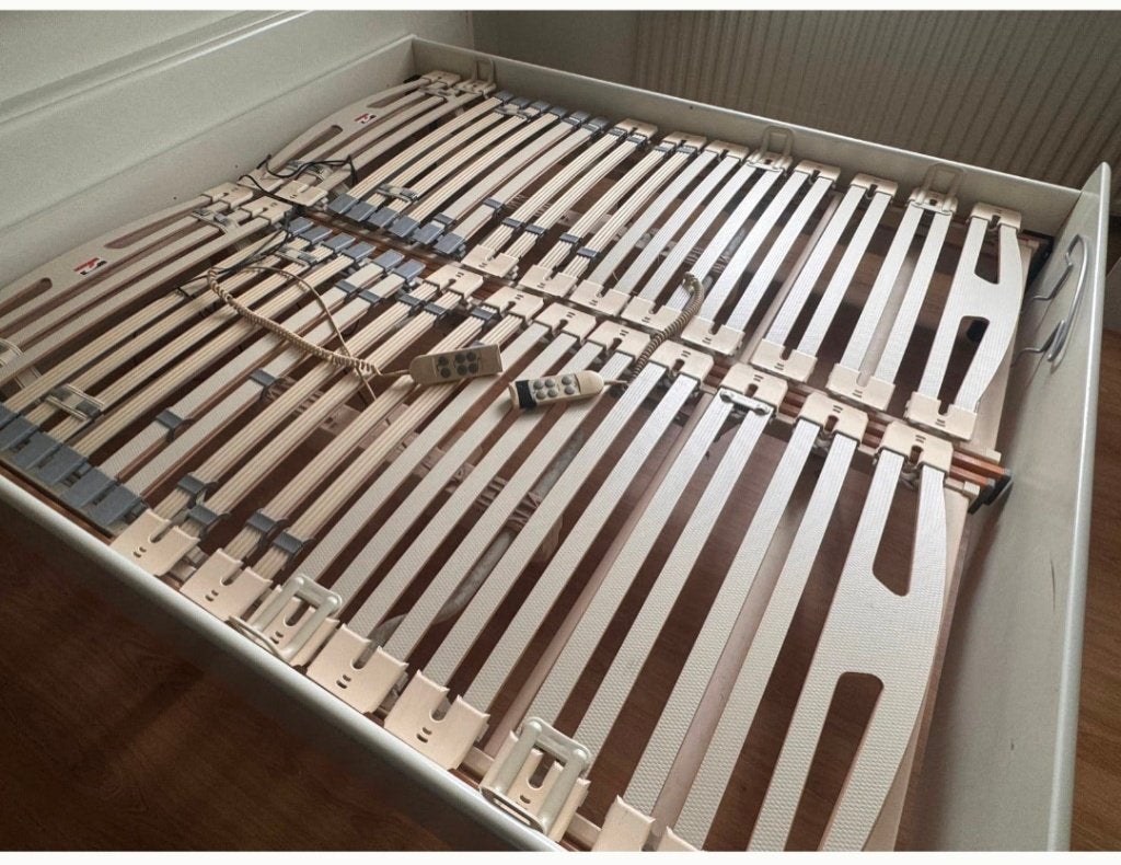 elektrische lattenbodems 90 cm x 200 cm bedbodem € 65,-, Ophalen, Gebruikt, 90 cm, Eenpersoons