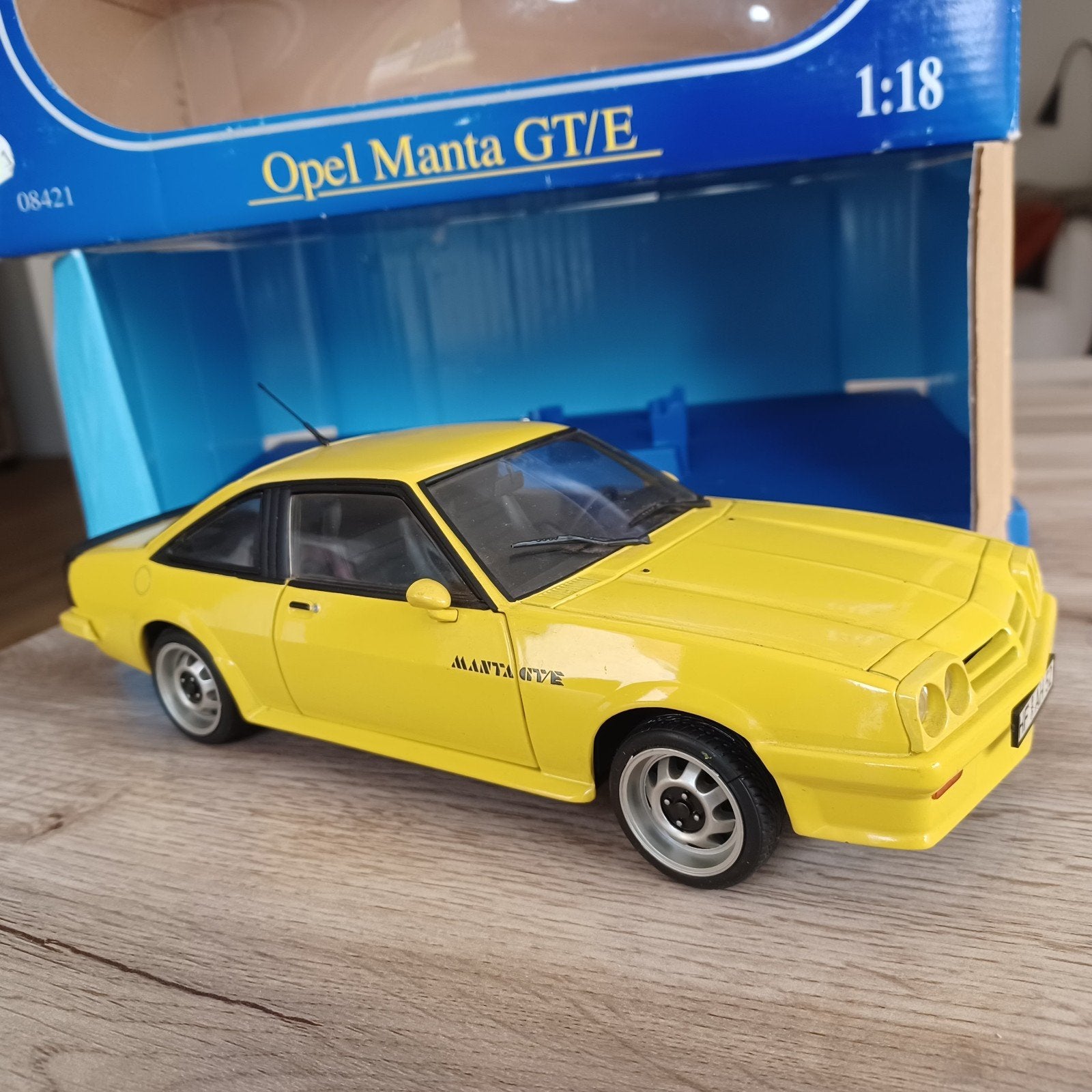 Opel Manta GT/E Sport 1/18, Enlèvement ou Envoi