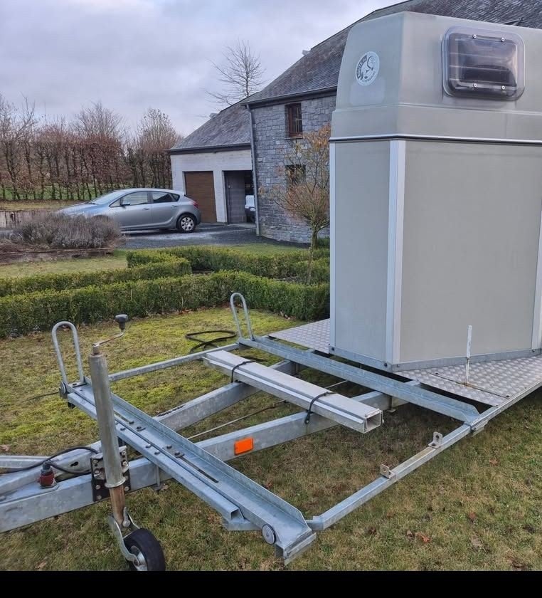 Hotra koets paardenremorque mentrailer, Dieren en Toebehoren, Paarden en Pony's | Trailers en Aanhangwagens, Ophalen