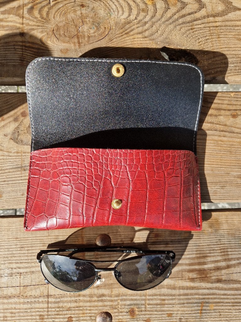 Zonnebril Ray-Ban met leren koker, Enlèvement ou Envoi, Comme neuf, Ray-Ban, Lunettes de soleil