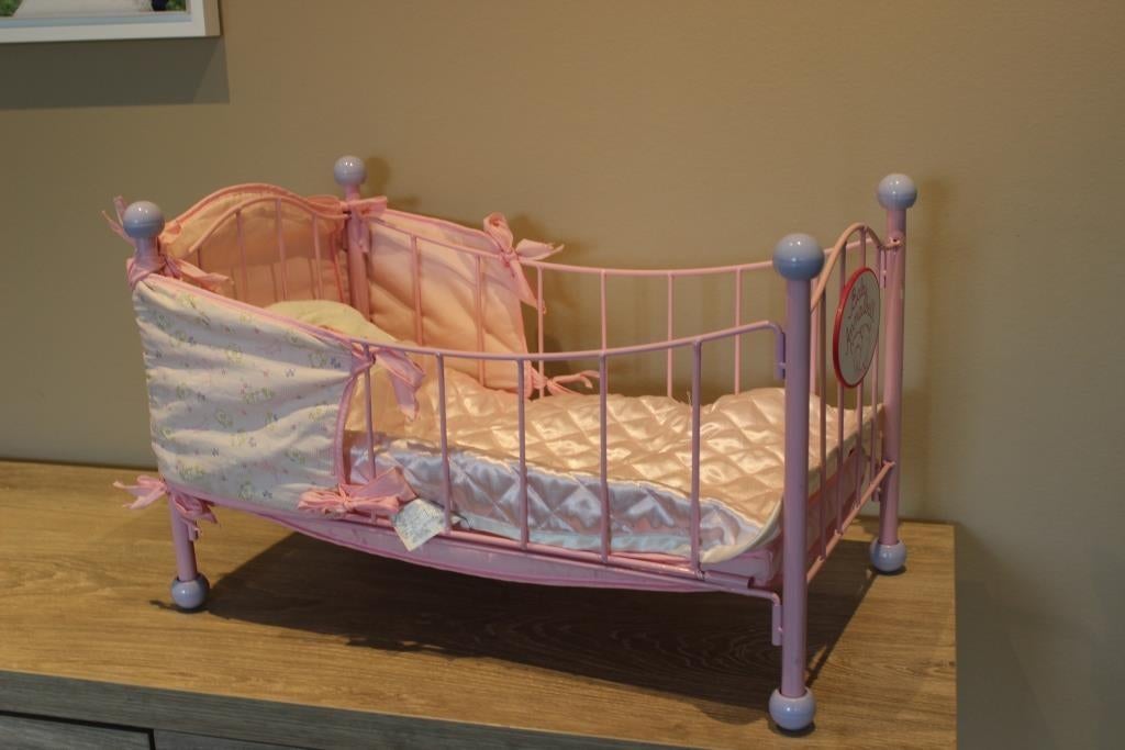 Poppenbed baby annabell, Ophalen of Verzenden, Zo goed als nieuw, Babypop