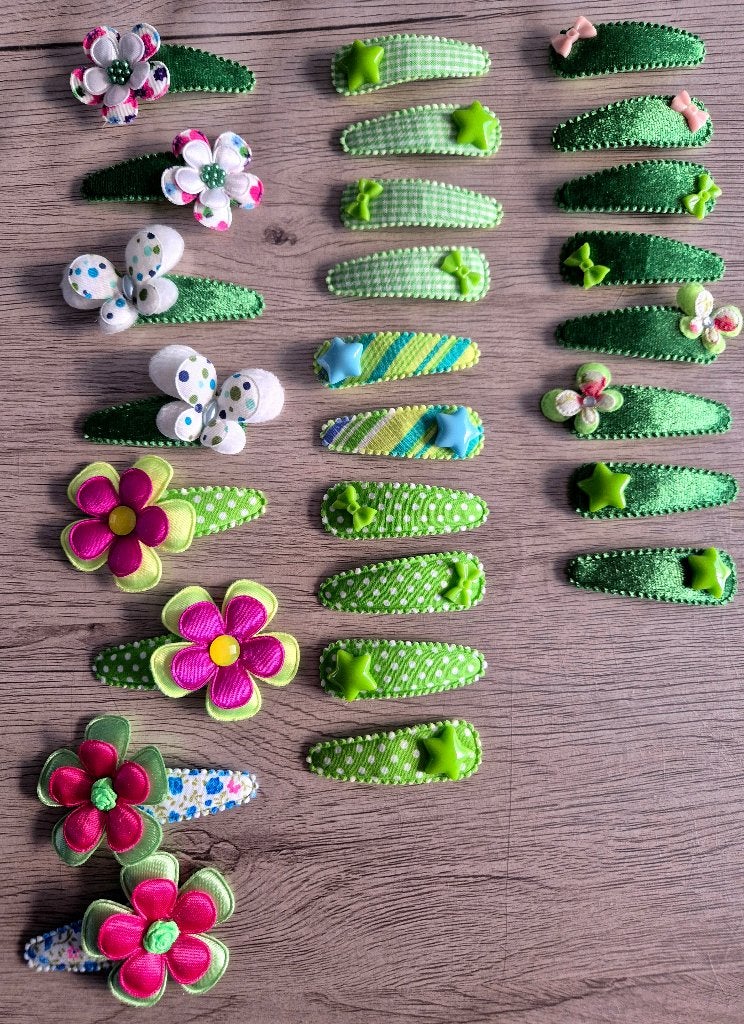 Lot 13 paar nieuwe zelfgemaakte haarspeldjes groen, Enfants & Bébés, Accessoires de mode pour enfants, Neuf, Enlèvement ou Envoi