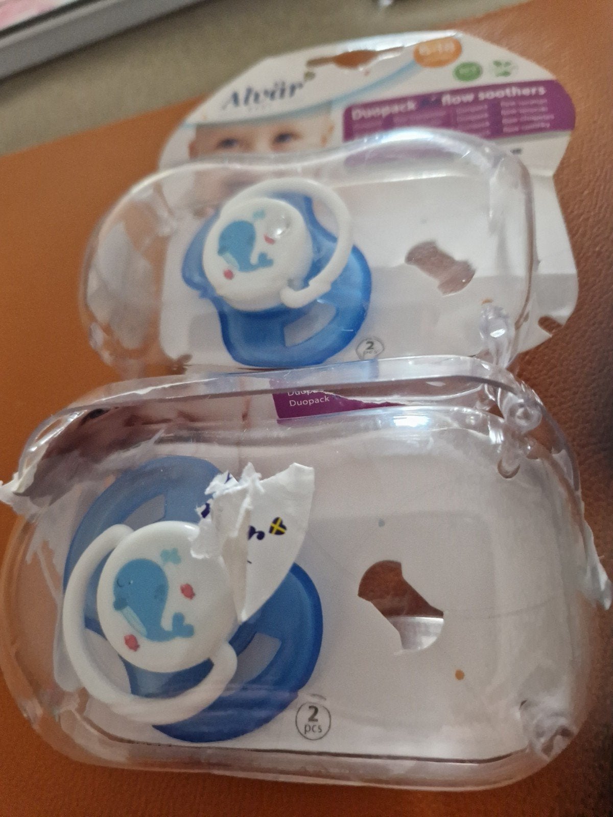 2 sucettes Alvar, Enlèvement