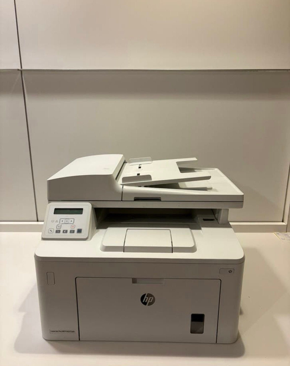 HP LaserJet Pro – Multifunctionele laserprinter, Informatique & Logiciels, Imprimantes, Enlèvement, Comme neuf, Scannez, Imprimante laser