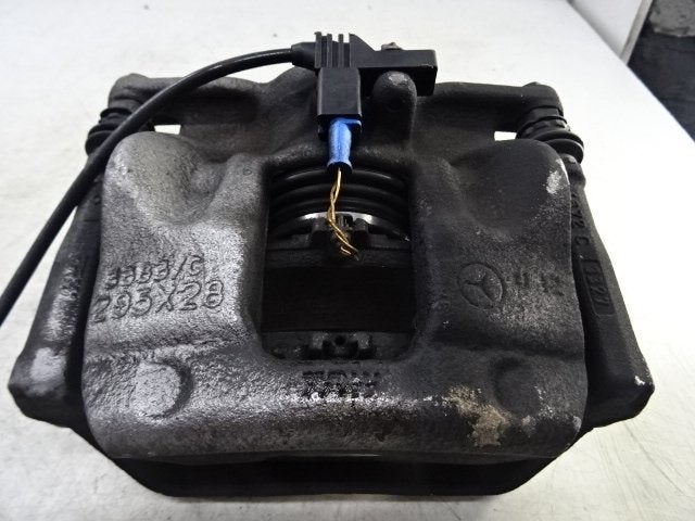 ETRIER DE FREIN AVANT DROIT Mercedes-Benz CLA (117.3), Autos : Pièces & Accessoires, Mercedes-Benz, Utilisé, Dialog.mb@mercedes-benz.com