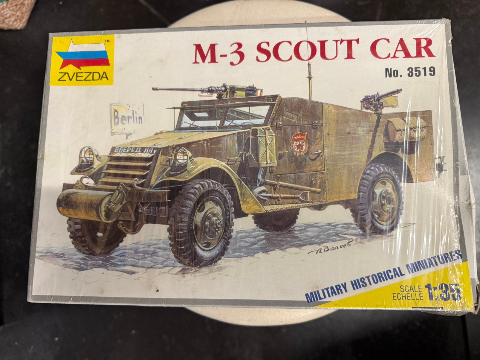 Voiture M3 Scout, Hobby & Loisirs créatifs, Modélisme | Voitures & Véhicules, Voiture, Comme neuf, 1:32 à 1:50, Italeri