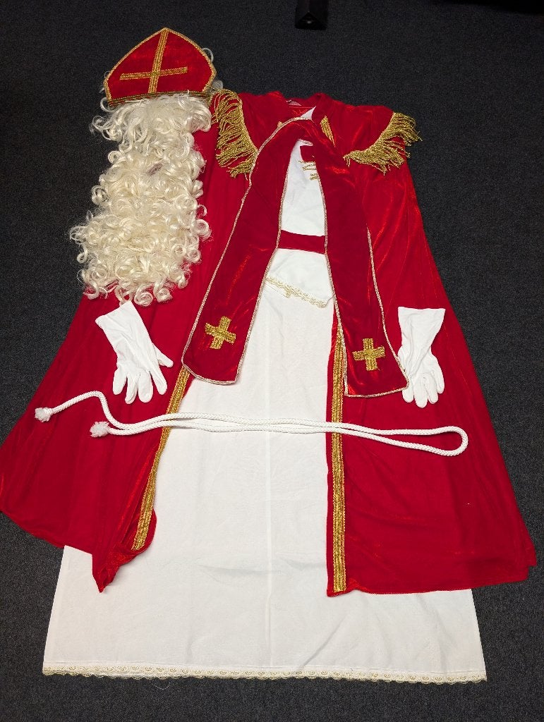sinterklaas pak, Diversen, Sinterklaas, Gebruikt, Ophalen