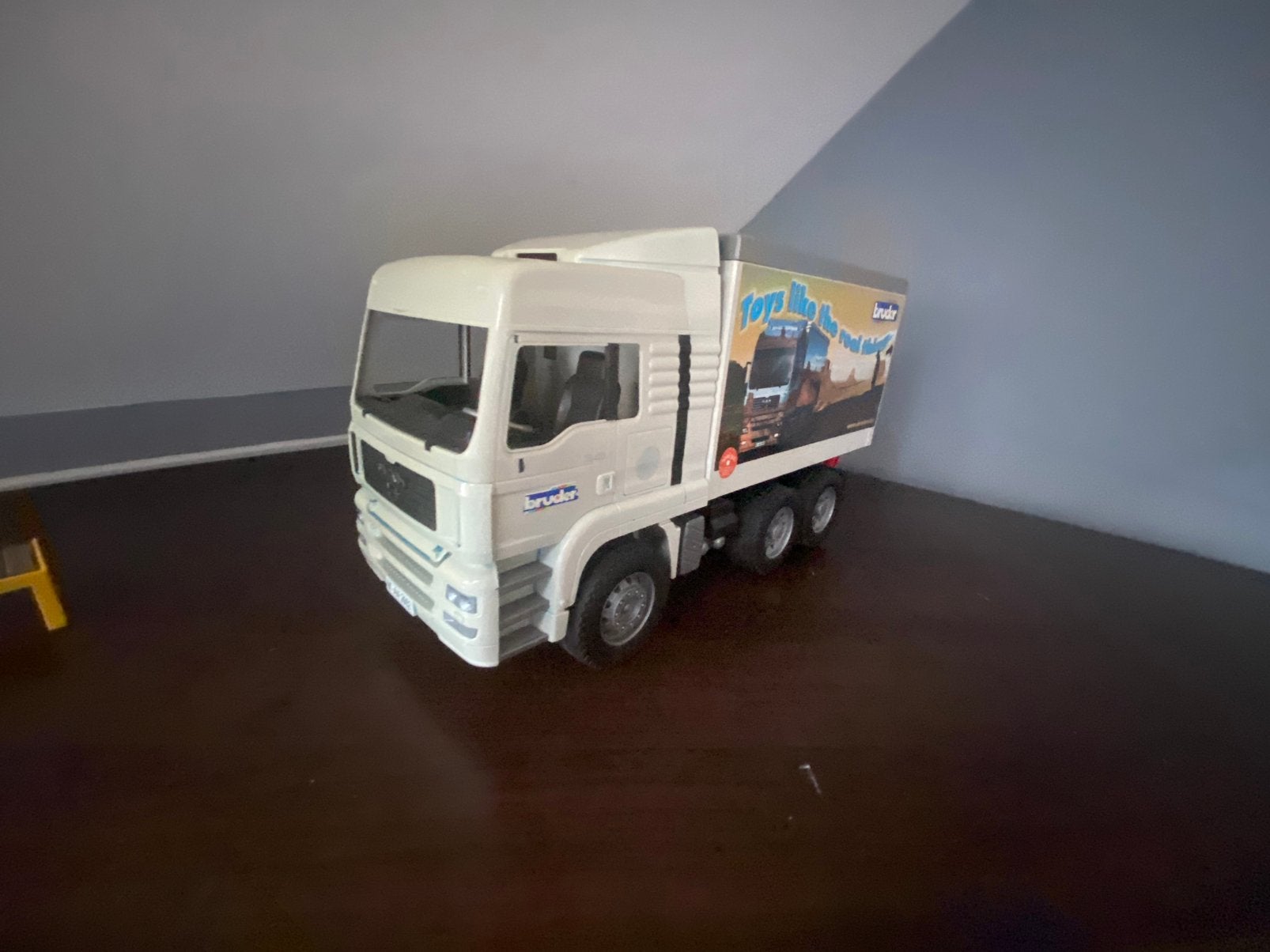 Camion bruder, Enlèvement, Comme neuf