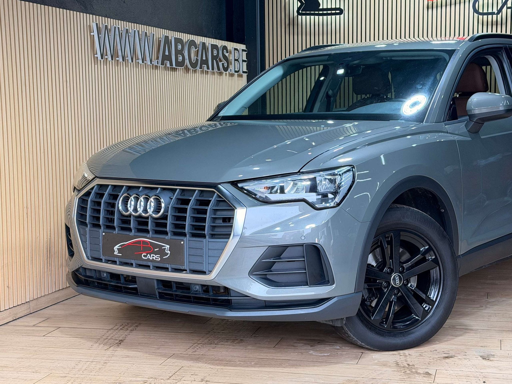 Audi Q3 35 TFSI * S PORT LINE * GARANTIE 12 MOIS * 1ER PROP, Automaat, 4 cilinders, Leder, 5 zetels