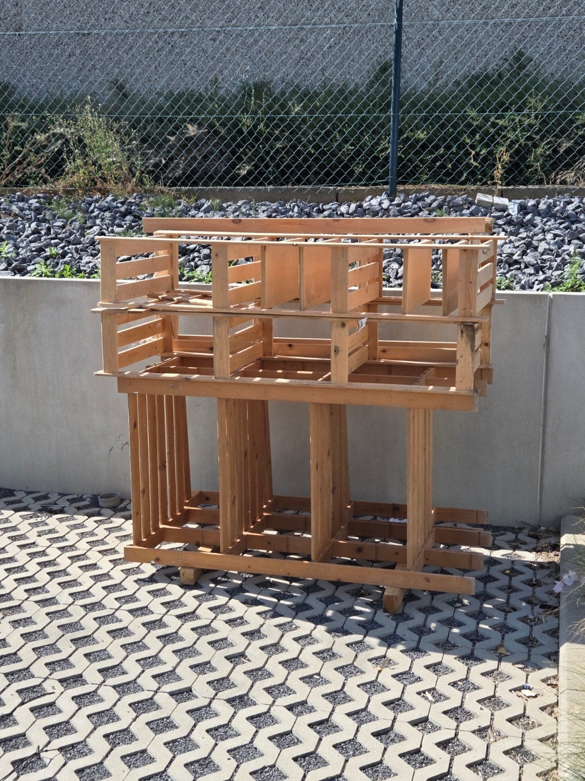 Houten rekken gratis, Ophalen