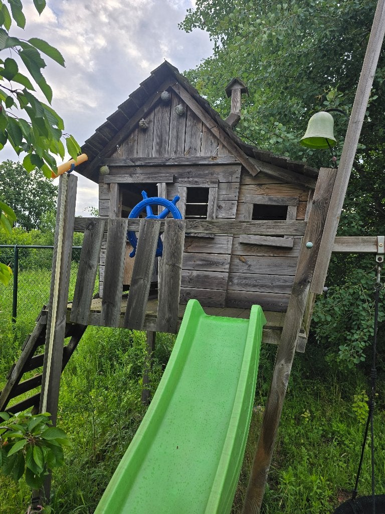 Speelhuis, Ophalen, Gebruikt, Hout