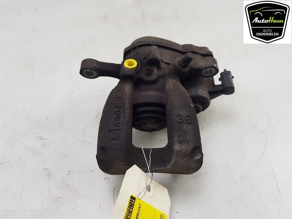 REMKLAUW LINKS ACHTER Opel Insignia Sports Tourer, Dhr. J. Ham, Gebruikt, Administratie@autoham.nl, Opel