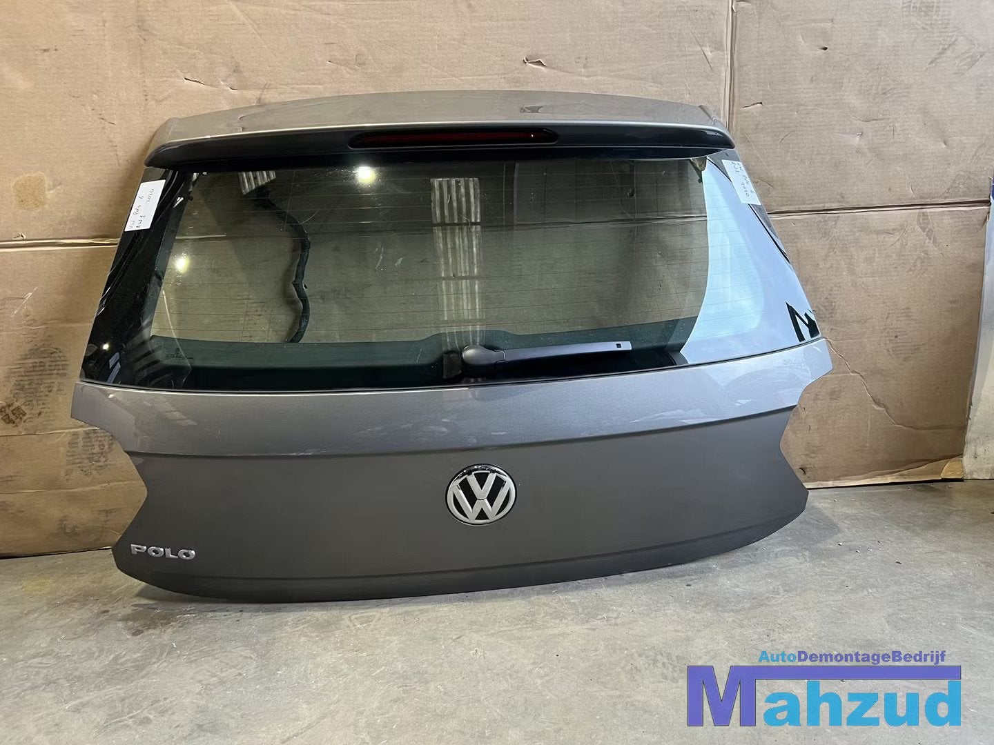 VW POLO 6 AW1 Donker grijs achterklep 2017+, Auto-onderdelen, Gebruikt, Volkswagen AG, Vw@volkswagen.de, Achter