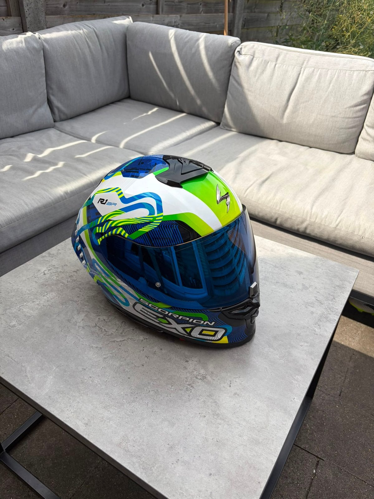 Scorpion EXO - R1 evo II helm, Motos, Enlèvement