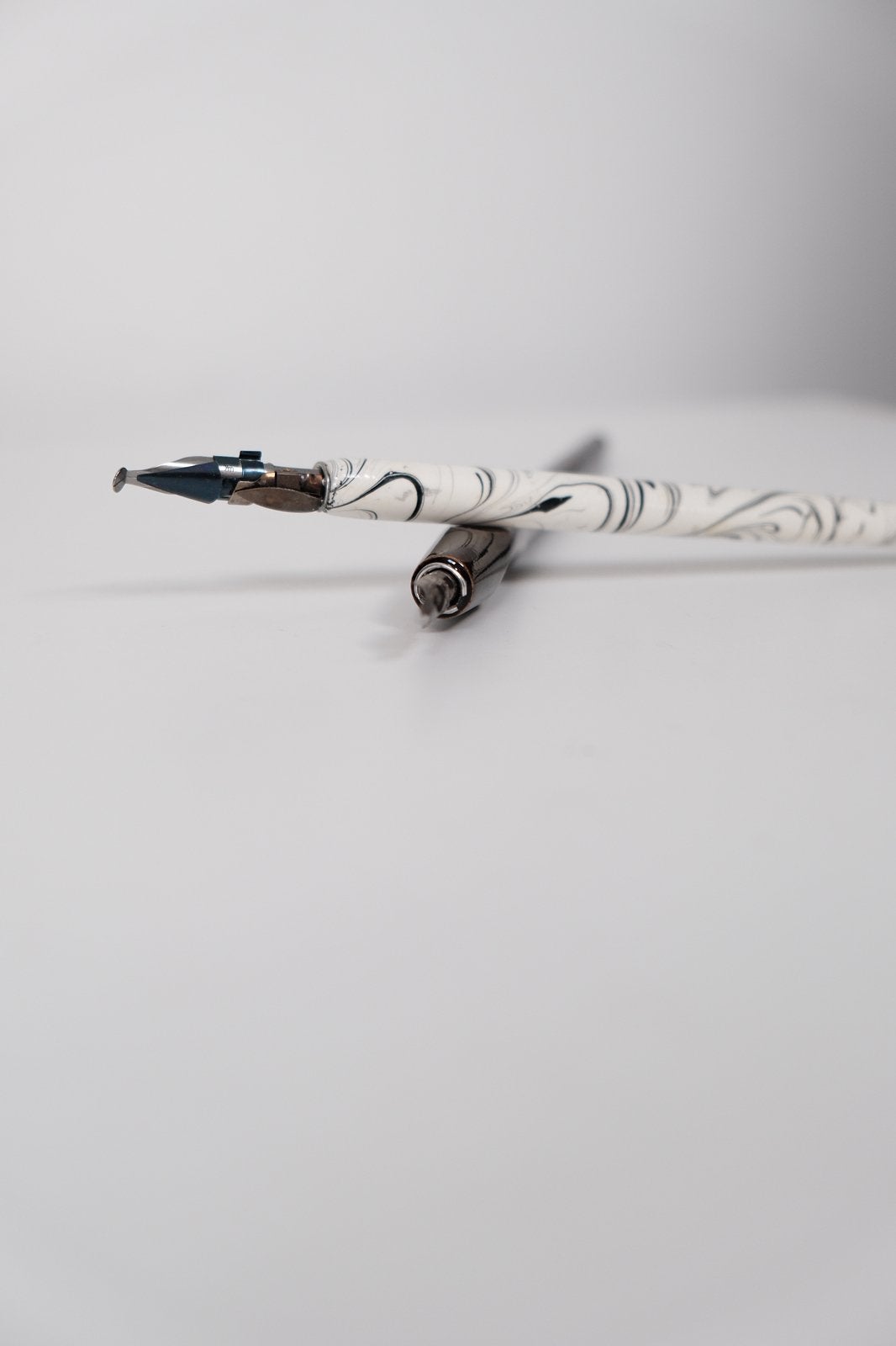 kalligrafiepennen 2x, Ophalen of Verzenden, Gebruikt, Potlood of Stift