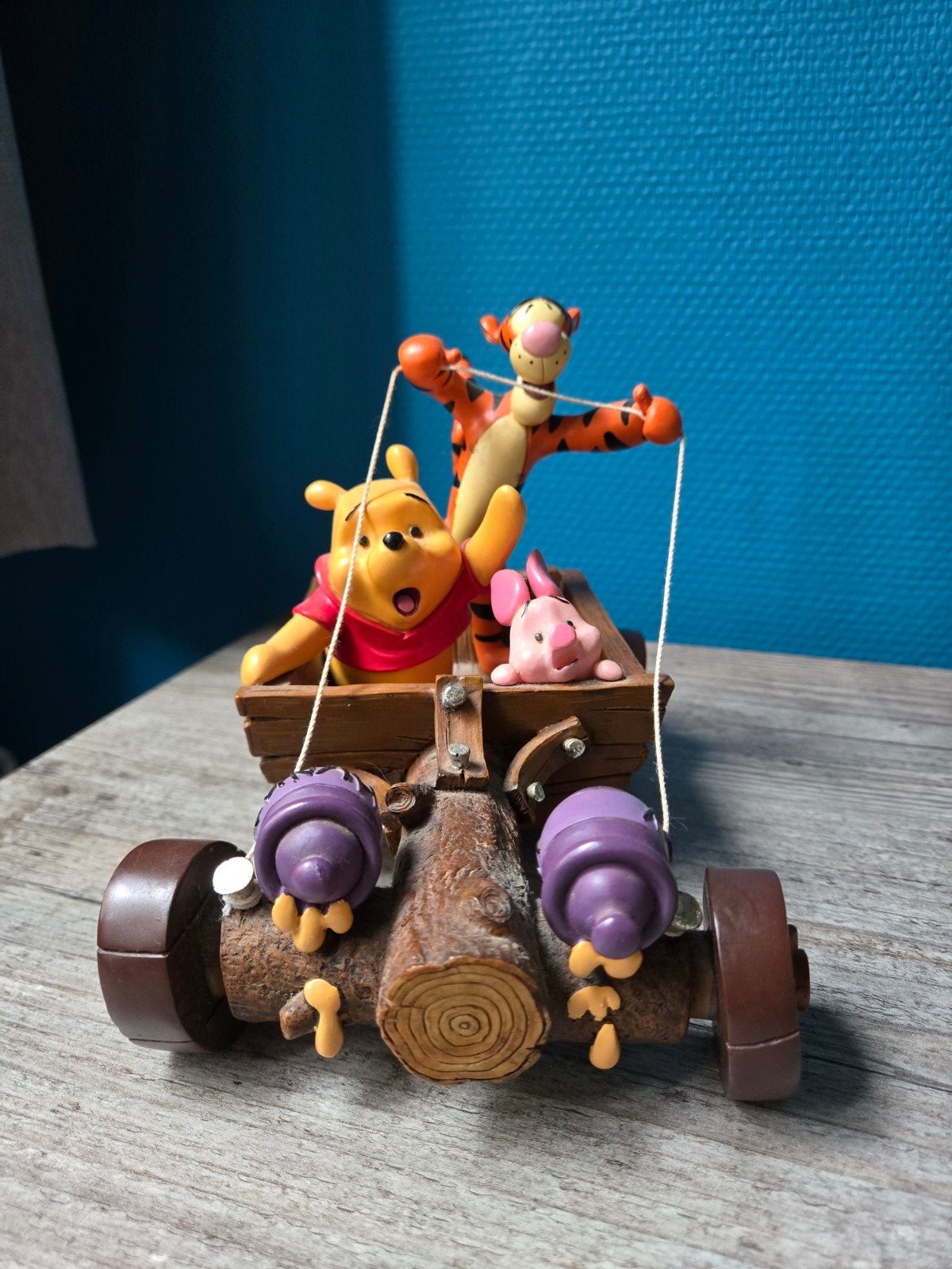 Pooh and friends in cart, Verzamelen, Ophalen of Verzenden, Winnie de Poeh of vrienden, Gebruikt, Beeldje of Figuurtje