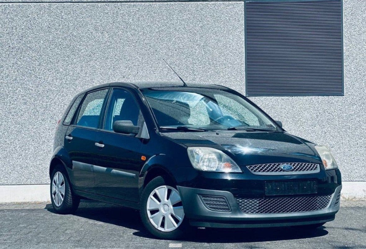 Ford Fiësta 1.3 Style 86.000KM!-AIRCO!-GEKEURD VR.VRKP!, Auto's, Ford, Voorwielaandrijving, 1299 cc, Stof, Zwart
