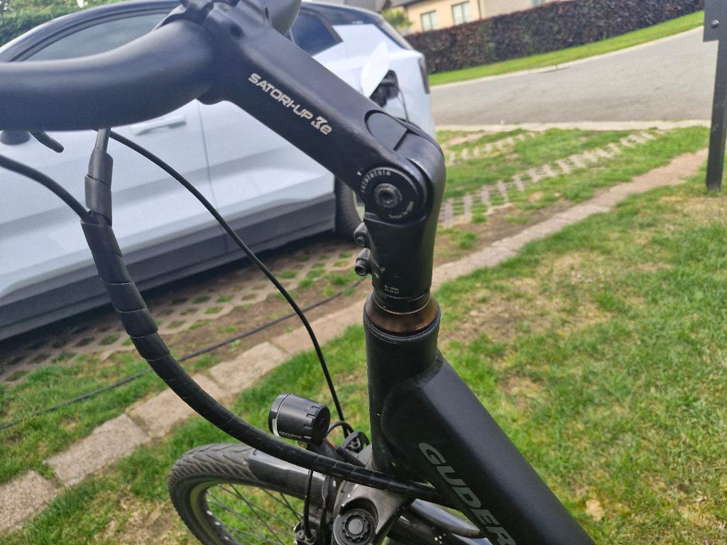 Elektrische fiets, Fietsen en Brommers, Ophalen, Minder dan 30 km per accu