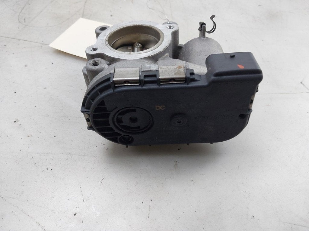 GASKLEPHUIS Renault Megane IV Estate (RFBK) (01-2016/-), Robert Bosch AG, Gebruikt, Renault, Robert-Bosch-Allee 1
74232  Abstatt, DE
