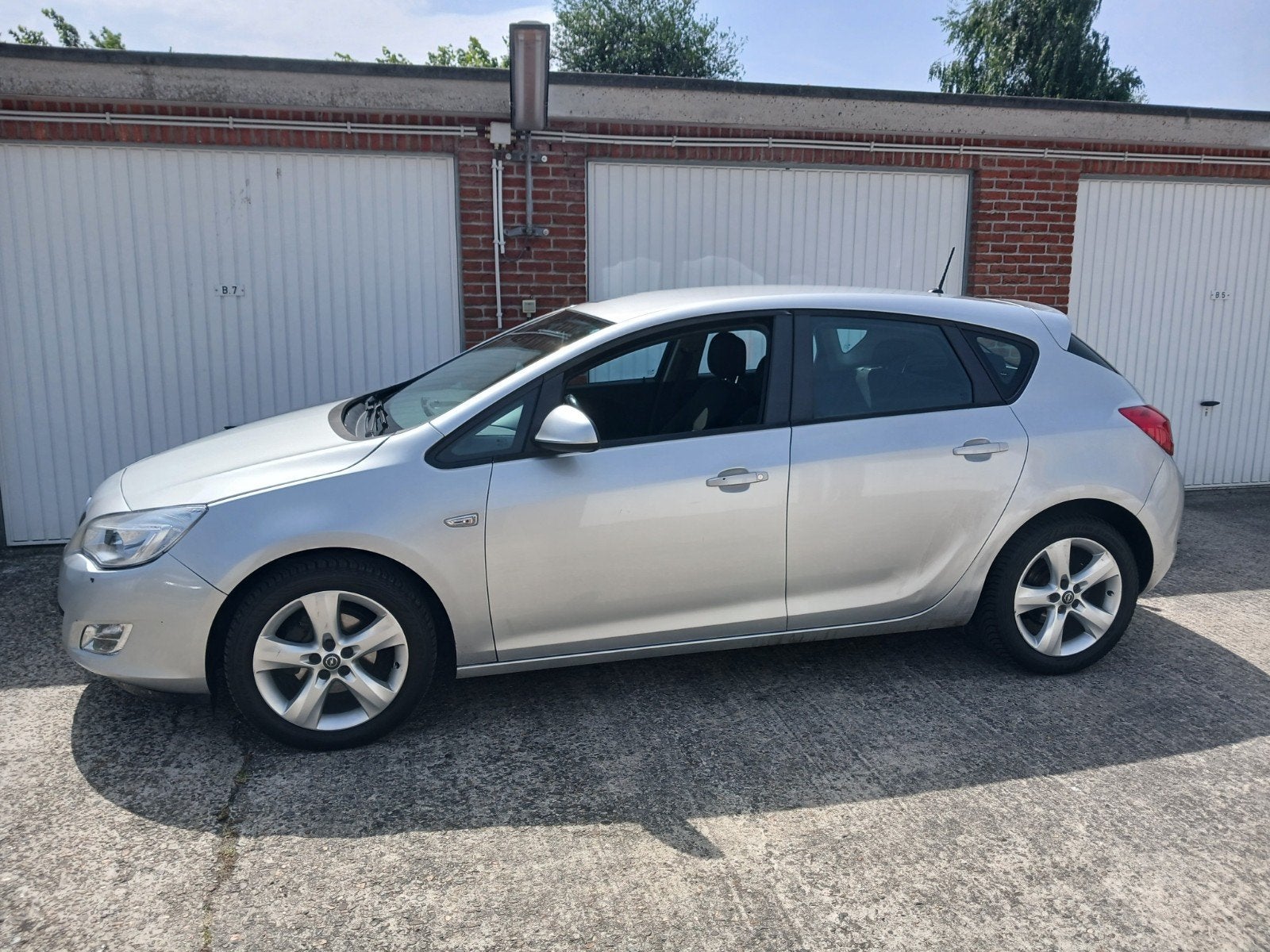 Opel astra 2010 1.4 benzine, Bedrijf, Te koop