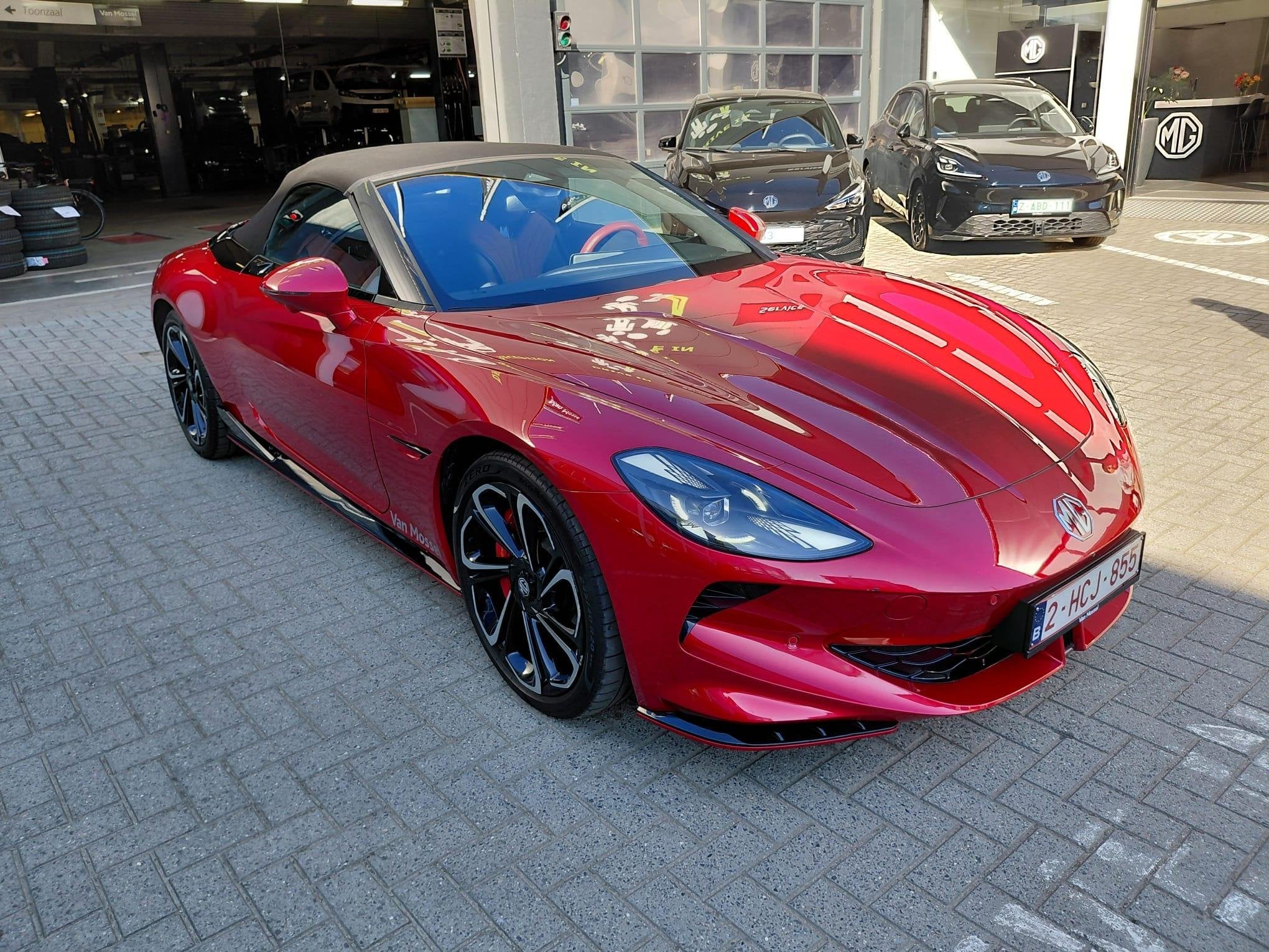 MG Cyberster AWD GT, Autos, Rouge, Achat, Entreprise, Cabriolet