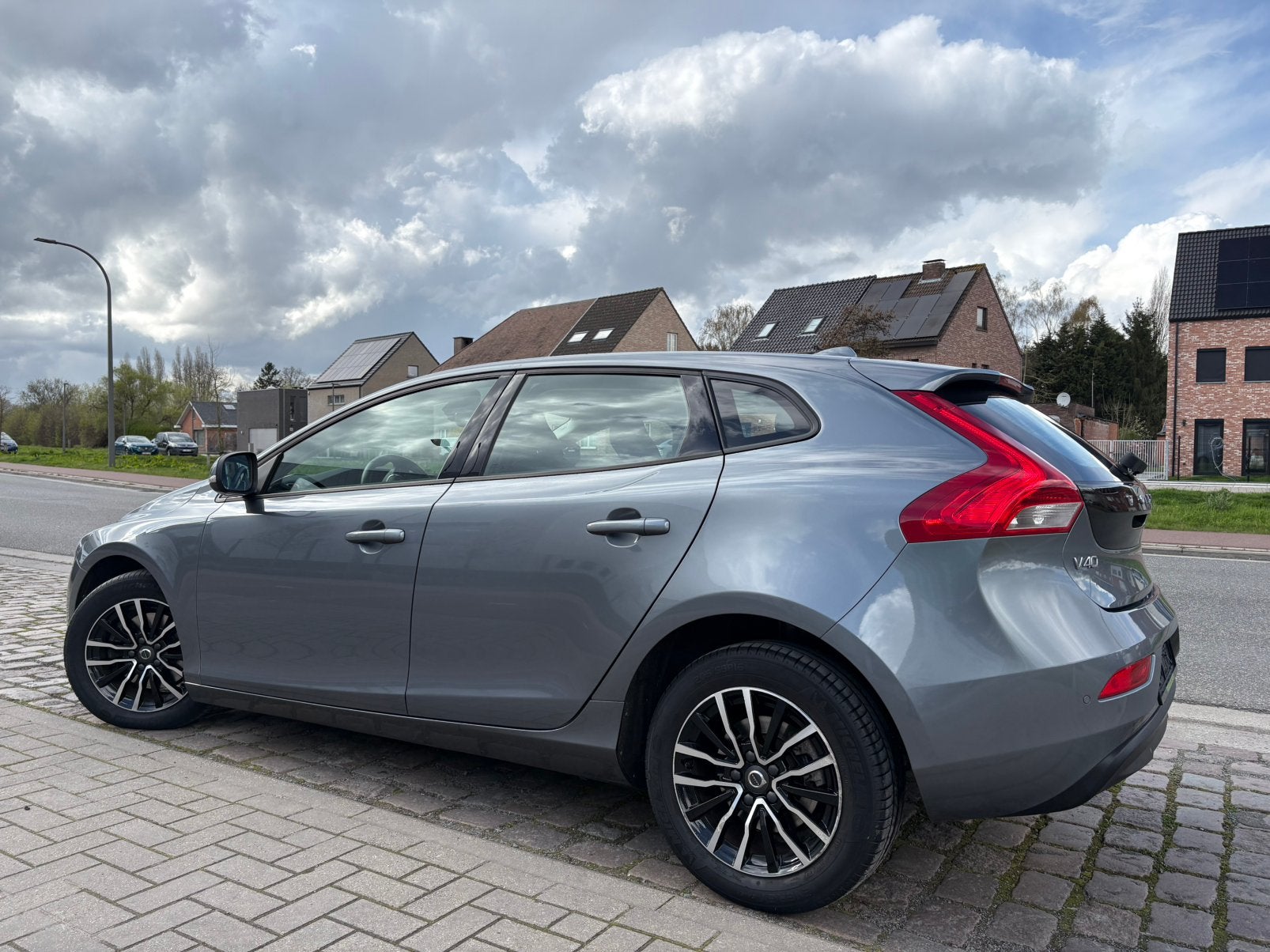 Volvo V40 | 12 Maanden Garantie | 66 Dkm | Benzine | 2017 |, Autos, 90 kW, Achat, Euro 6, Entreprise