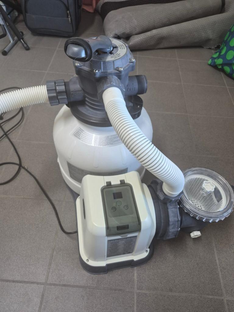 Zware pomp en zandfilter, Enlèvement
