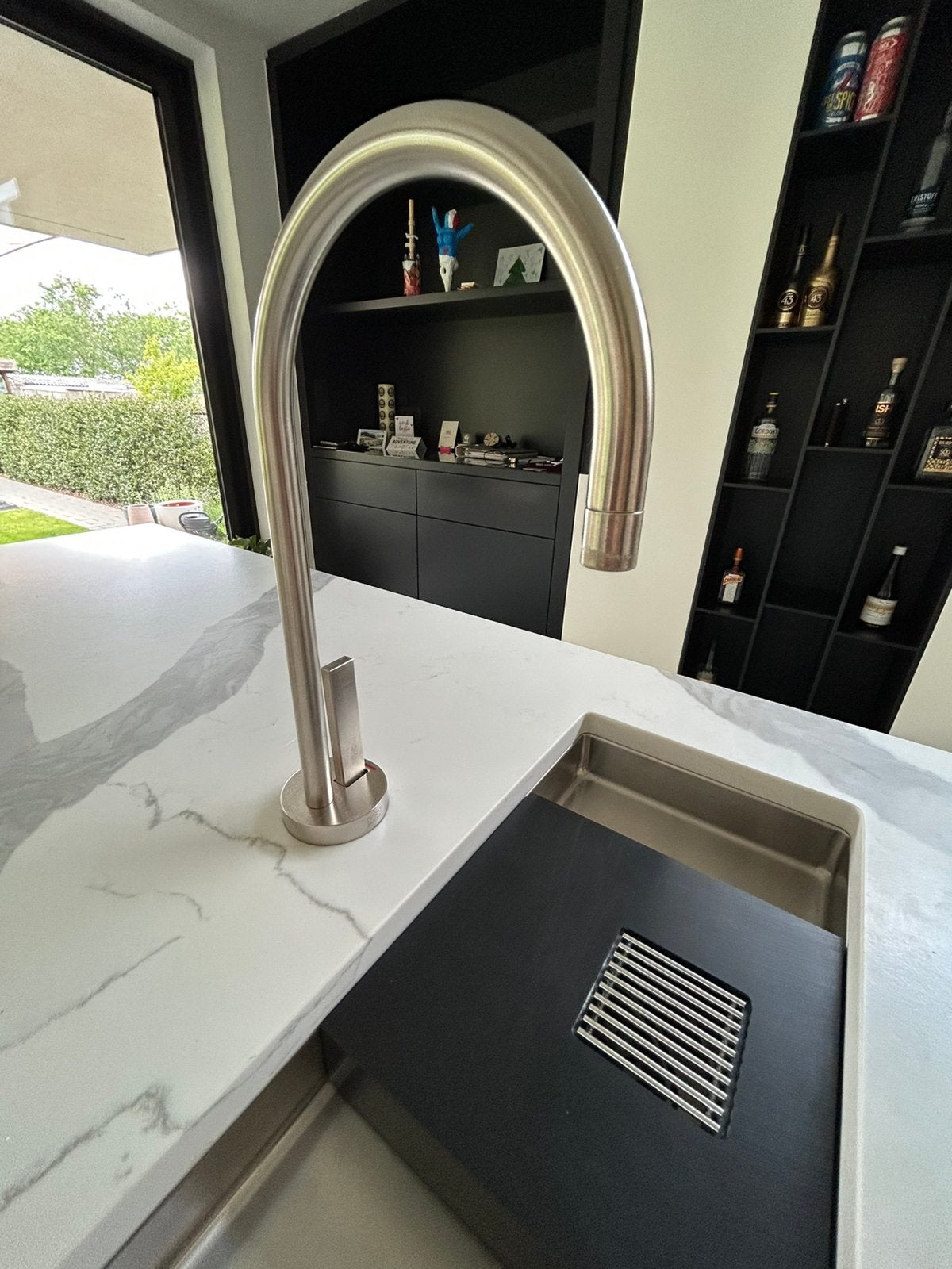 Dornbracht hot & cold waterdispenser en heetwatertank, Ophalen, Gebruikt